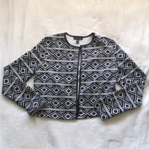 Black and White Geometric Top